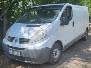 Vand Renault Trafic 2.5 150 cp