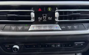 BMW Seria 3 318i AT - imagine 9