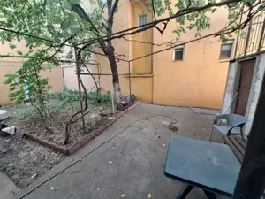 Vand casa Velenta zona Lotus - imagine 2