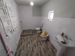 Oravita, Casa Rezidentiala, 7 Incaperi, 1151mp Teren, ZERO Comision Cumparator - imagine 8