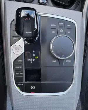 BMW Seria 3 318i AT - imagine 10