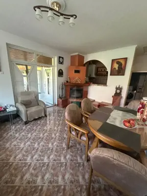 Casa plan parter 170 mp, zona Micro 17 - imagine 2