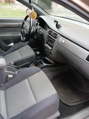 Chevrolet Lacetti Sedan. - imagine 4