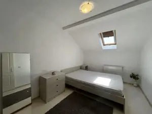 Apartament 2 camere, modern, decomandat in Complexul Studențesc  - imagine 3