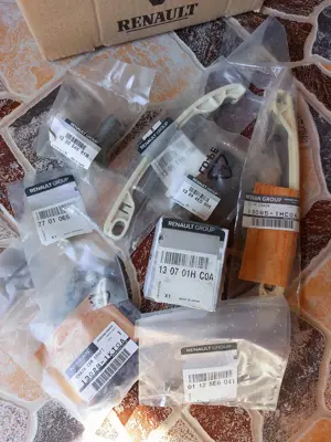 Vând kit distribuție pe lanț Duster, original Renault, NOU!!