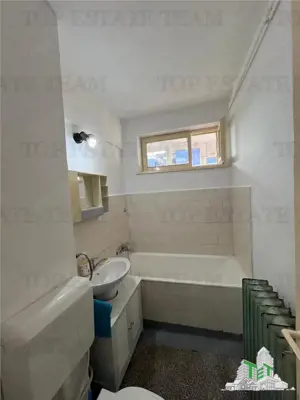 Apartament 3 camere + 2 balcoane cu o priveliste senzationala si pe fata si pe spate in zona Timisoa - imagine 12