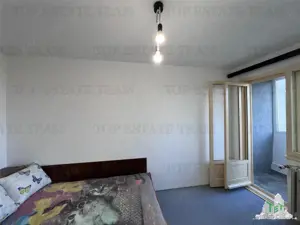 Apartament 3 camere + 2 balcoane cu o priveliste senzationala si pe fata si pe spate in zona Timisoa - imagine 20
