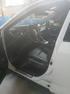 Toyota Rav4 Hybrid  - imagine 5