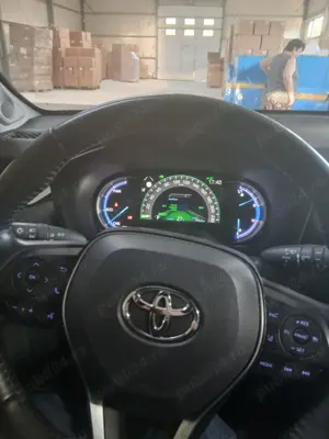 Toyota Rav4 Hybrid  - imagine 7
