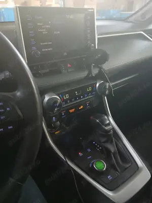 Toyota Rav4 Hybrid  - imagine 9