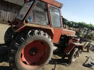 Tractor plug și căruț 