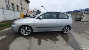 Seat Ibiza Sport Edition - 1.4 benzina 16V 100 CP + 10% Reducere - imagine 4