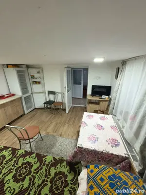 Vand casa batraneasca - imagine 4 Vand casa batraneasca - imagine 4