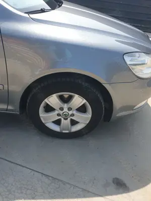 Skoda Octavia  - imagine 10 Skoda Octavia  - imagine 10