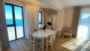 3 camere de inchiriat in Faleza Nord