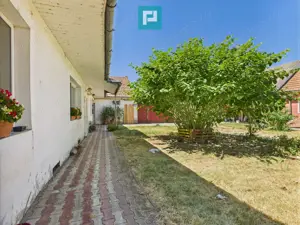 Casă cu 2 corpuri independente în Aradul Nou - imagine 13