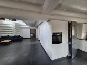 Casa speciala de vanzare , din busteni de lemn , 257.000 euro neg . - imagine 6