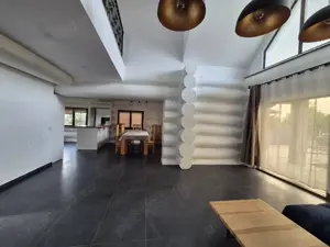 Casa speciala de vanzare , din busteni de lemn , 257.000 euro neg . - imagine 5