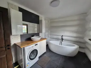 Casa speciala de vanzare , din busteni de lemn , 257.000 euro neg . - imagine 11