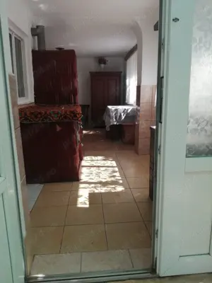 Casă + grădină în Roșia de Secaș - imagine 4