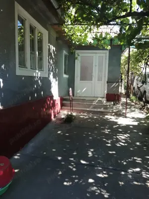 Casă + grădină în Roșia de Secaș - imagine 3