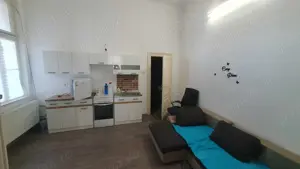 chirie , centru  ,  str primariei ..