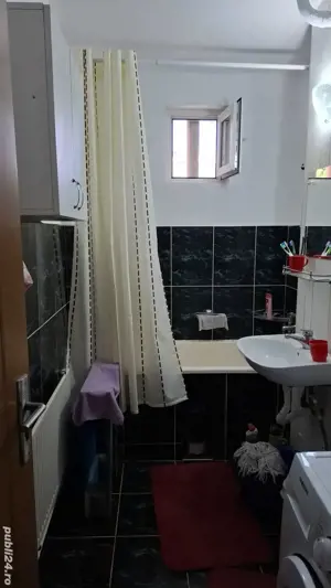 De vanzare apartament 3 camere - imagine 5