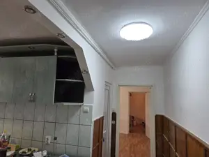 Vind apartament de 2 camere x