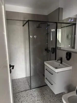 Vanzare apartament 2 camere Sinaia mobilat - imagine 5