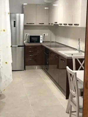 Inchiriez apartament deosebit, tip penthouse, etaj 2, parcare subterana - imagine 8