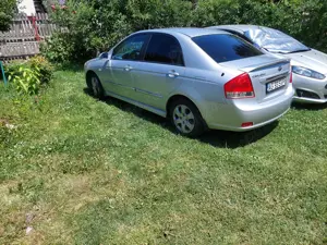 Vând auto Kia Cerato diesel,  2  km. - imagine 7