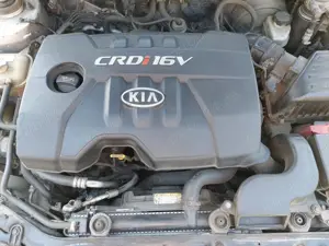 Vând auto Kia Cerato diesel,  2  km. - imagine 8