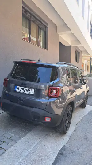 Jeep Renegade 4xe Plug-In Hybrid, model Sport, 240CP, 4x4, Automat, Full option - imagine 3