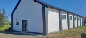 Închiriez hala +teren adiacent