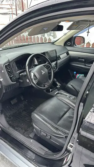 Mitsubishi Outlander 2.2 DI-D 4WD Instyle 2015 Euro 5 Piele - imagine 2