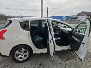 Peugeot 3008 hibrid  - imagine 4