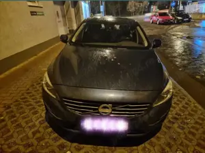 Volvo V60 2.4 D6 AWD 4x4 Plug-In Hybrid 285 C.P - imagine 2