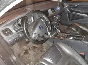 Volvo V60 2.4 D6 AWD 4x4 Plug-In Hybrid 285 C.P - imagine 7