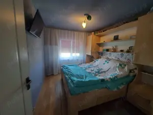 Vanda schimb apartament 3 camere, decomandat, 2 balcoane, 2 bai, 4 4 - imagine 3