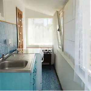 Transformat in 3 camere la parter cu balcon, mobilat - imagine 2