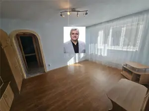 Resita, 2 Cam. Cf. 1, Et. 1, Bulevard, Micro 1