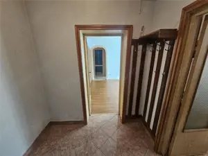 Resita, 2 Cam. Cf. 1, Et. 1, Bulevard, Micro 1 - imagine 19