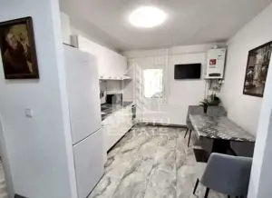 Apartament 2 camere, renovat, centrala prorpie, zona Dambovita - imagine 2