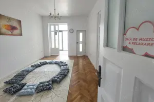 Asistent educator Montessori pentru comunitatea 0-3 ani - imagine 2