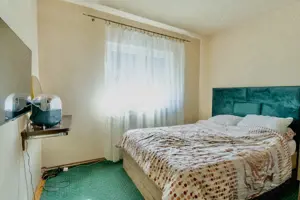 Apartament spatios 3 camere, decomandat, mobilat si utilat, zona Dambovita