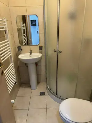 Vând apartament 3 camere, 75 mp utili,  Ploiești, zona Nord - imagine 3