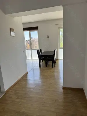 Vând apartament 3 camere, 75 mp utili,  Ploiești, zona Nord - imagine 9