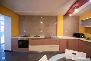 Mobilat si utilat, linga Iulius Mall