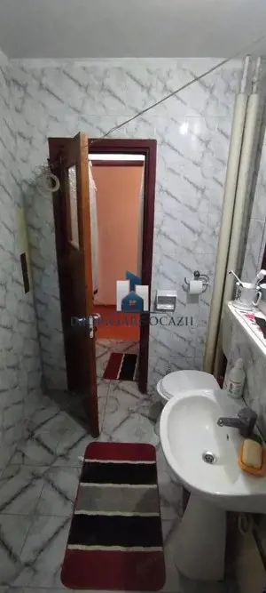 Apartament 3 camere Semidecomandat Covasna-Berceni - imagine 12