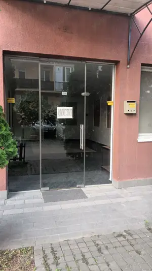 Vand spațiu comercial Cluj Napoca  - imagine 2